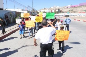 “Migrantes del albergue Ágape protestan abusos de la FGE en Tijuana”