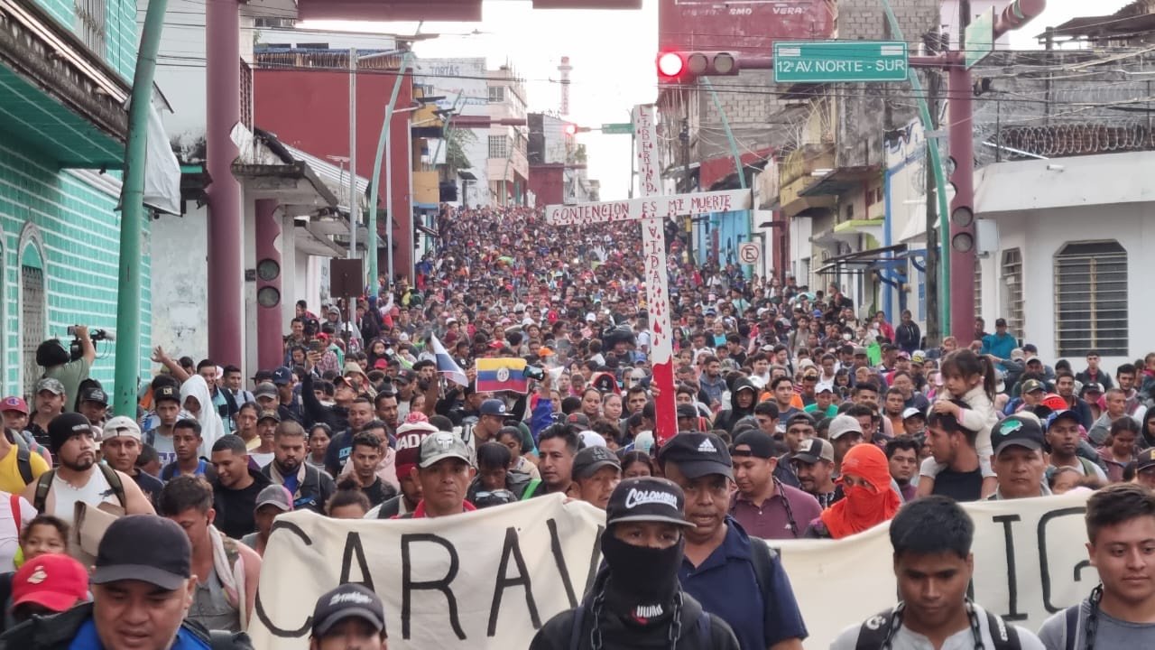 Thousands leave Tapachula in migrant caravan!