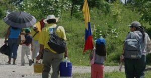 Venezuela activa operativo para atender a refugiados de la violencia guerrillera en frontera con Colombia