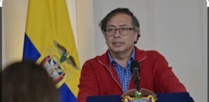 Gustavo Petro pide al Congreso legalizar la marihuana en Colombia