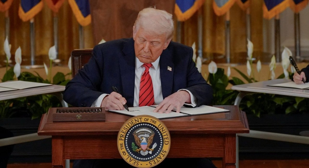 Trump amenaza con castigar a los abogados que denuncien sus medidas migratorias