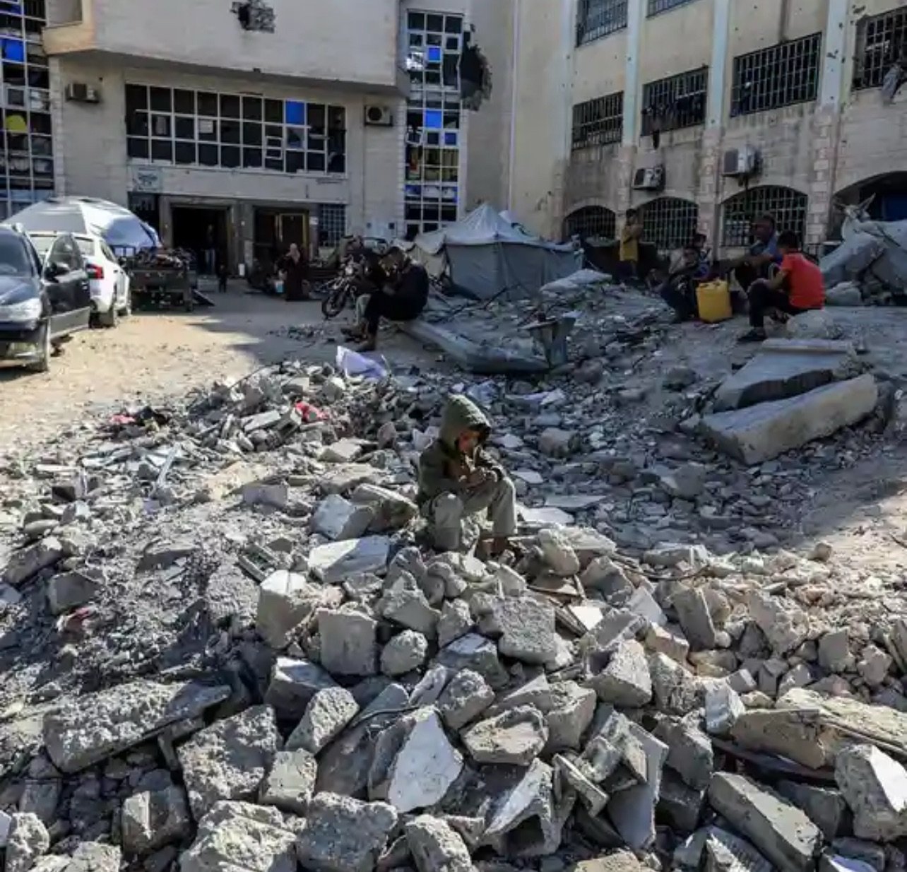 Bombardeos israelíes nocturnos dejan diez muertos en Gaza