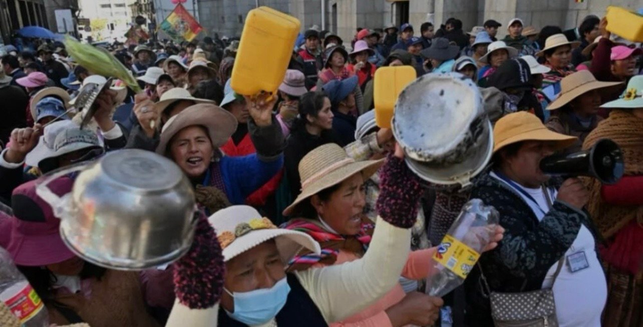 Protestas en Bolivia contra el veto a candidatura de Morales