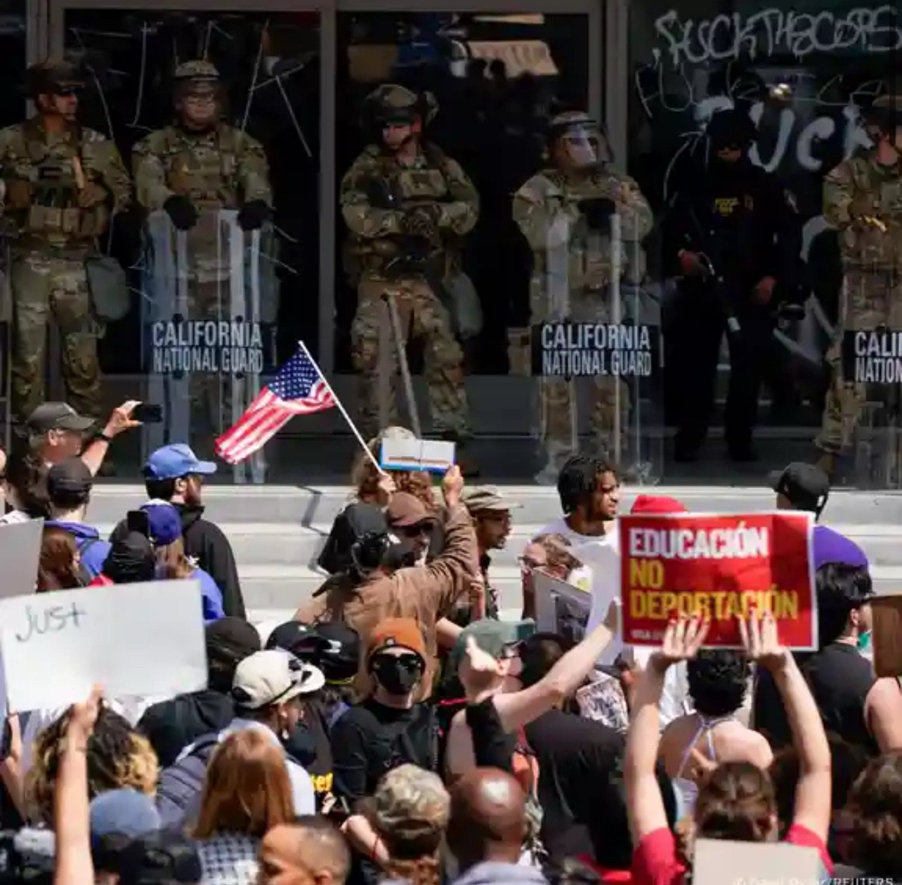 Trump envía 4.700 militares por protestas en Los Ángeles