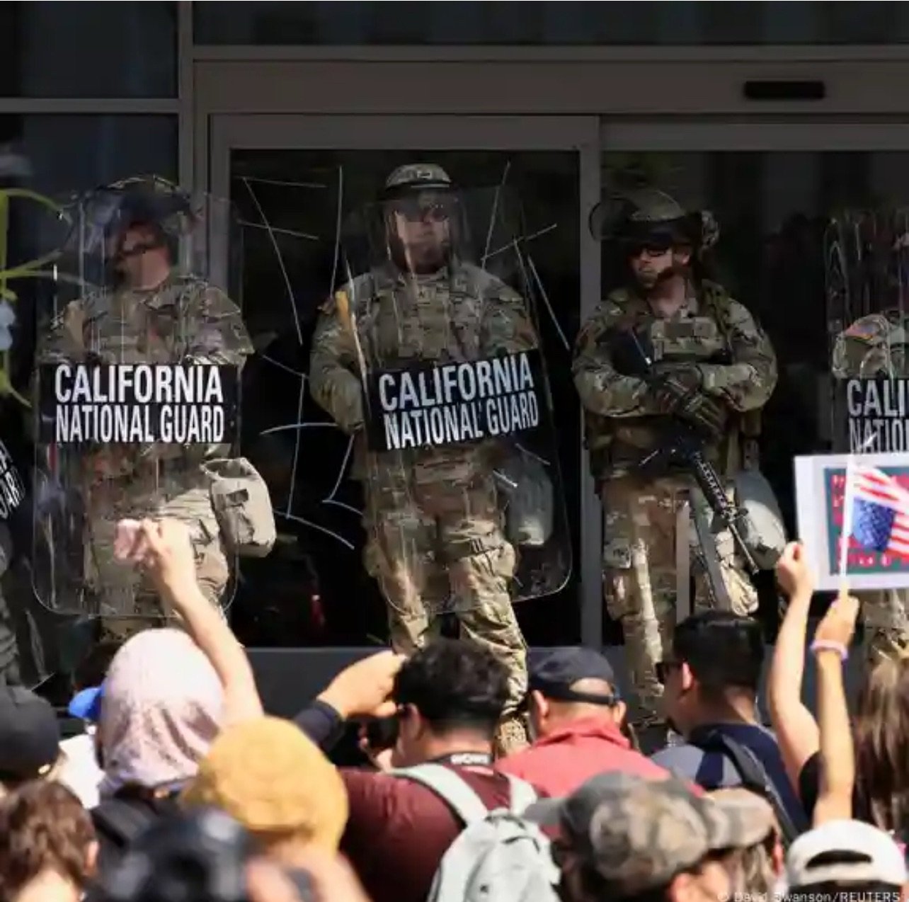 Trump podría invocar a la Ley de Insurrección por protestas