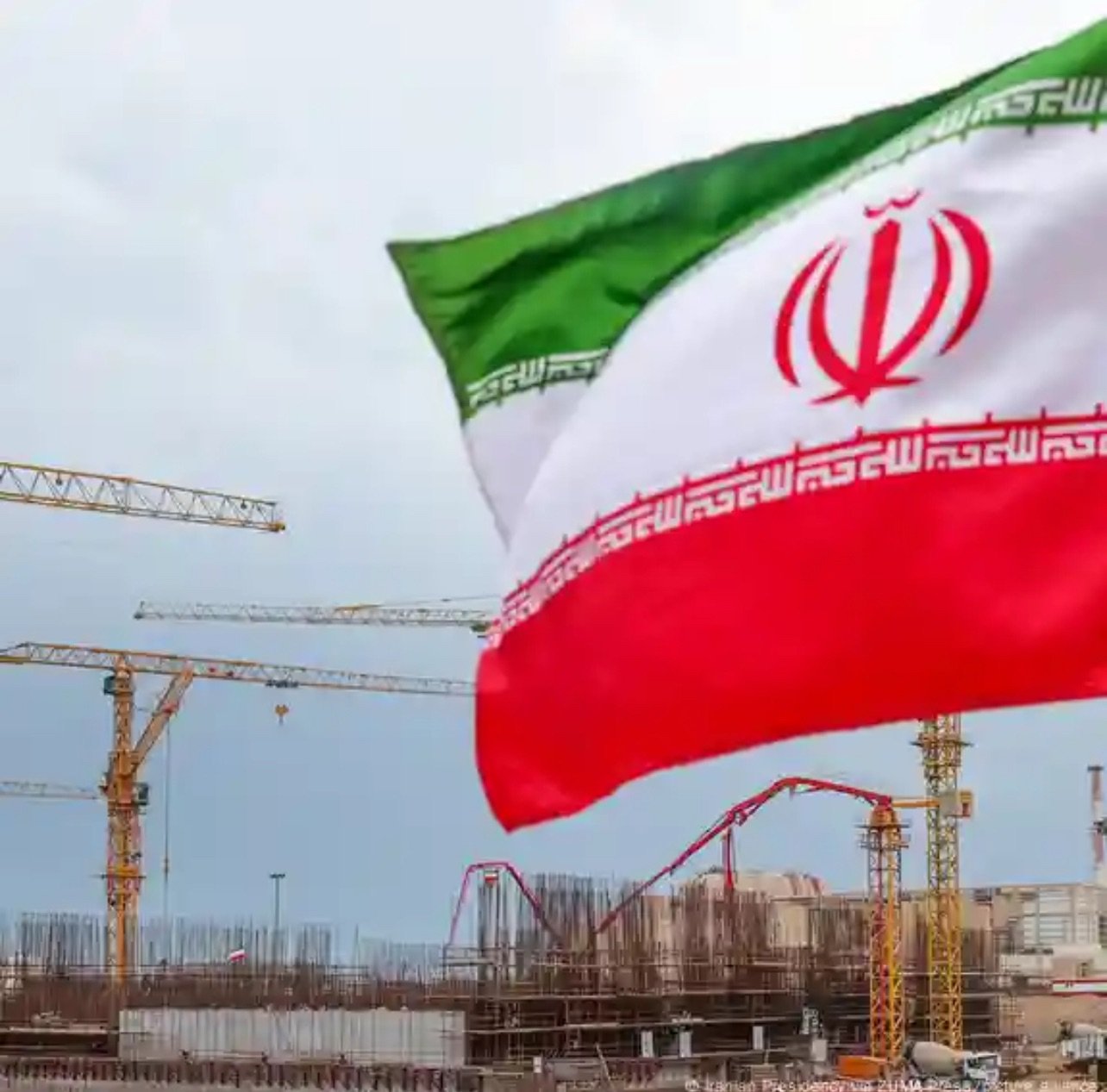 Junta del OIEA aprueba resolución crítica con Irán