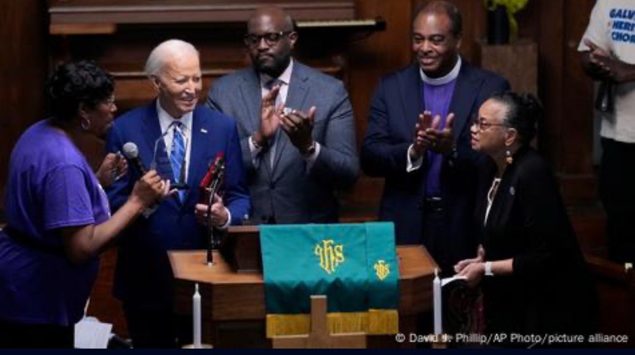 Biden asiste a servicio religioso por Juneteenth en Texas